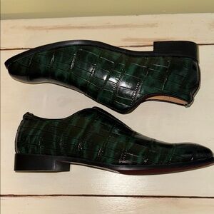 Men's Green Slip-On Shoes